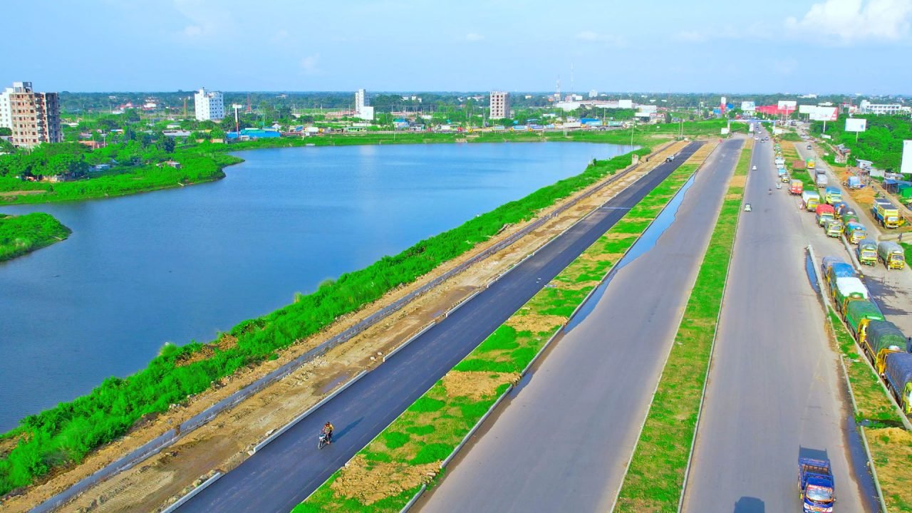 Purbachal 300 Feet Road